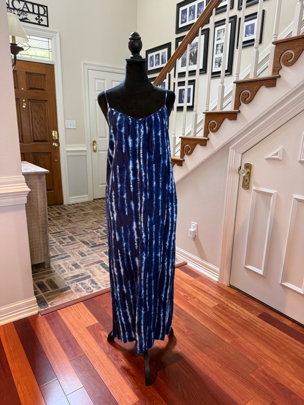 NWOT-Jasmine + Ginger Blue Tie Dye Chemise with Pockets Sz M